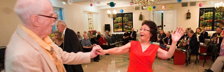 Seniors Dancing at the Oak Park Arms Prom