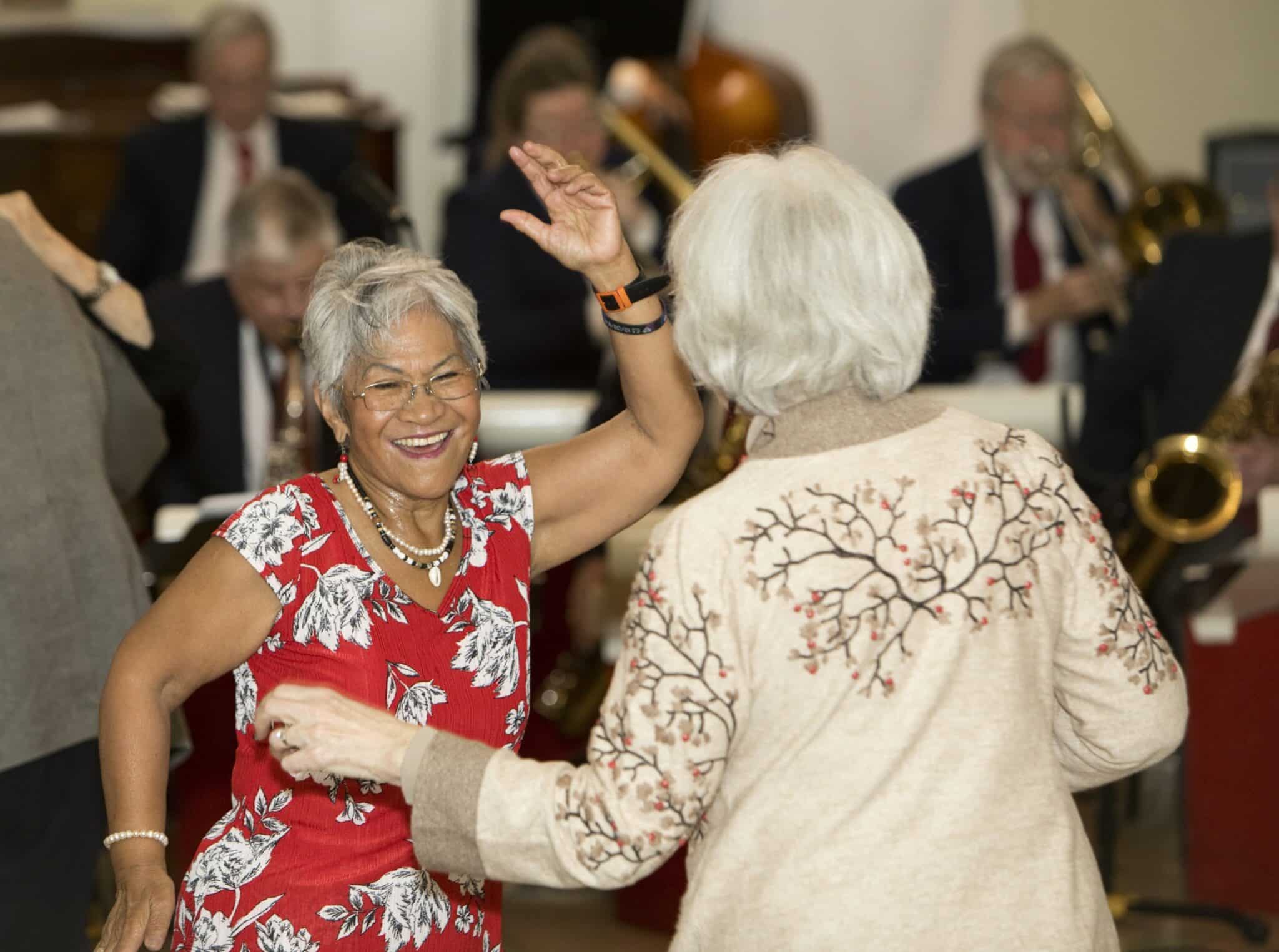 Seniors Dance at the Oak Park Arms